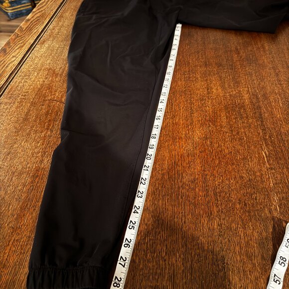 lululemon joggers - Picture 14 of 14